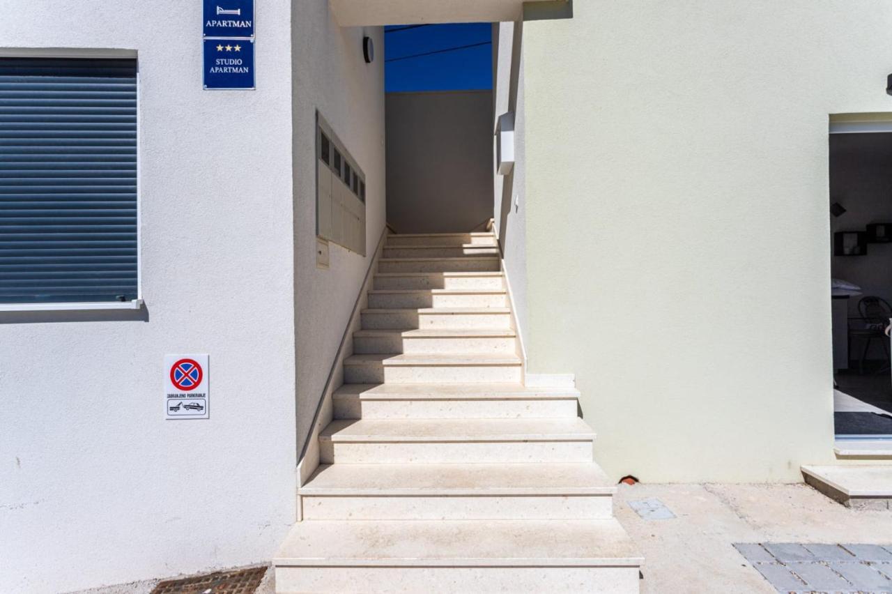 Ferienhaus Maestral - Kastel Kambelovac Kaštela Extérieur photo