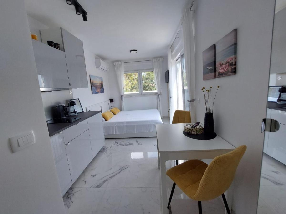 Ferienhaus Maestral - Kastel Kambelovac Kaštela Extérieur photo