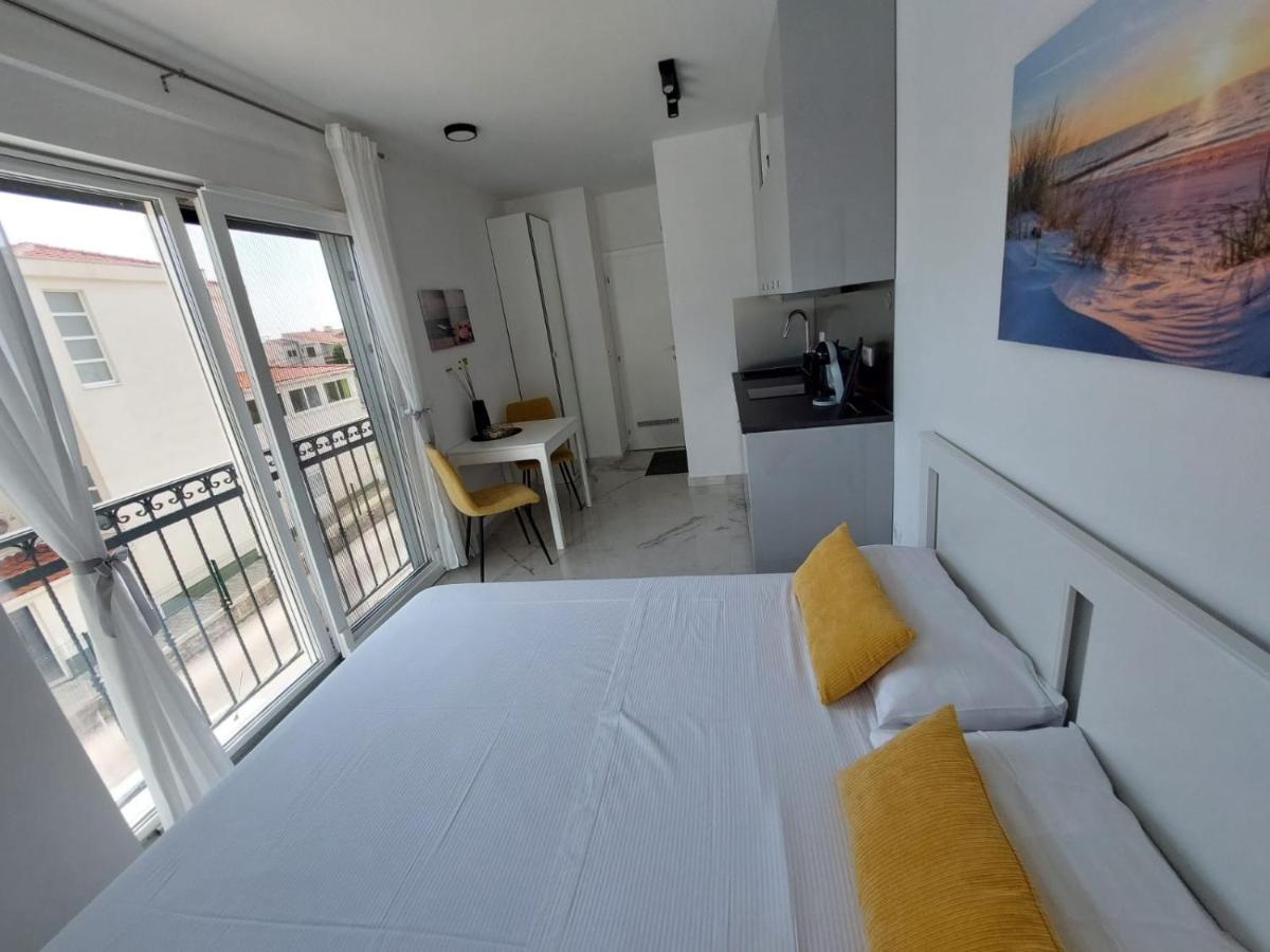 Ferienhaus Maestral - Kastel Kambelovac Kaštela Extérieur photo